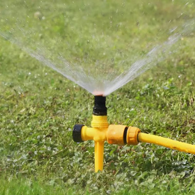 Arrosage automatique pelouse jaune sur gazon